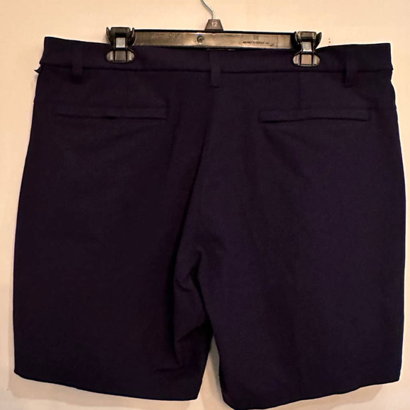 Lululemon Commission Dress shorts - Picture 2 of 8
